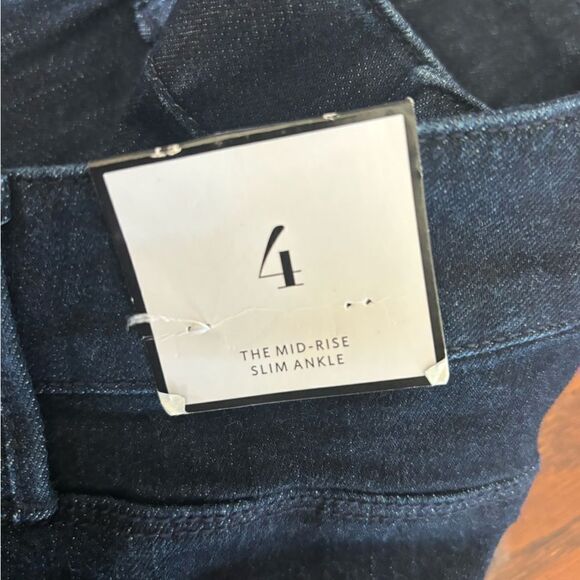 NWT WHBM the mid rise slim ankle cuffed jeans with metallic detail size 4 - Picture 2 of 9